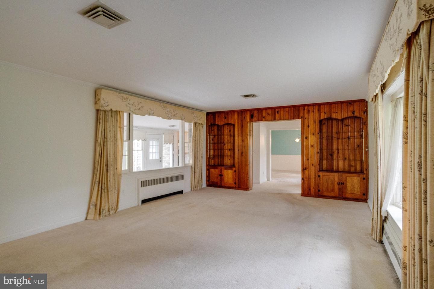 500 Stratford Ct photo 24