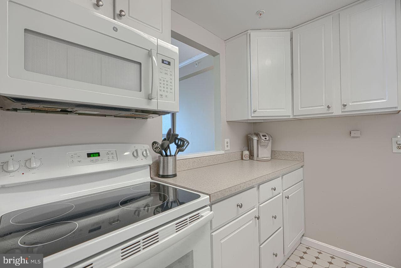 28 Allegheny Avenue #2108 photo 14