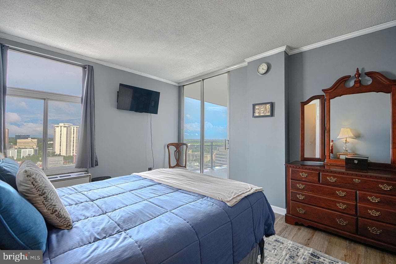 28 Allegheny Avenue #2108 photo 17
