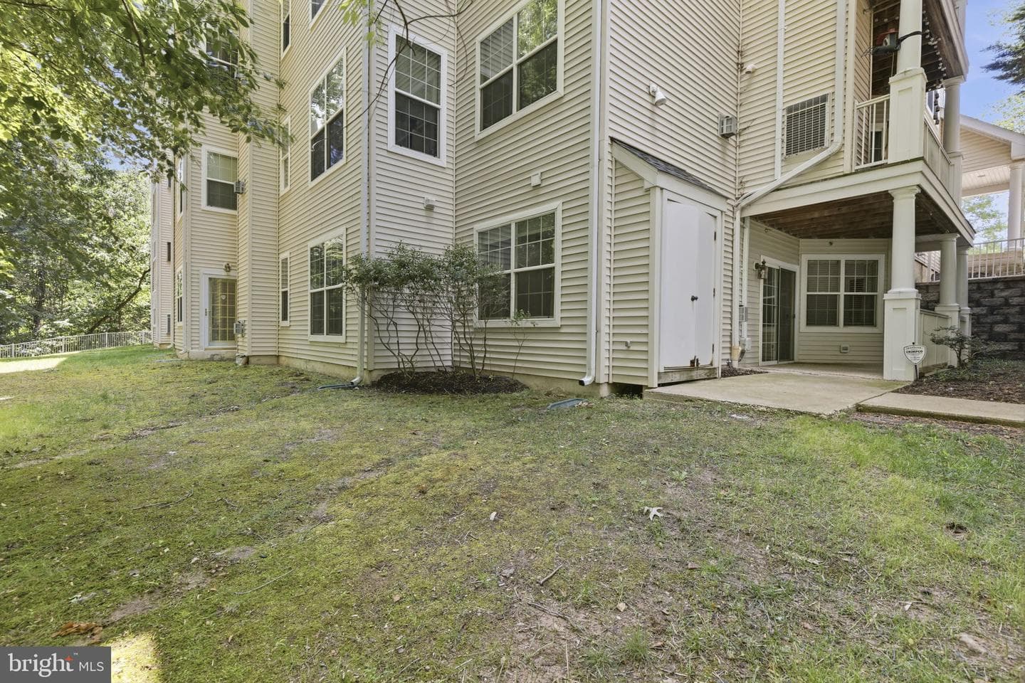 9695 Devedente Drive #100 photo 27
