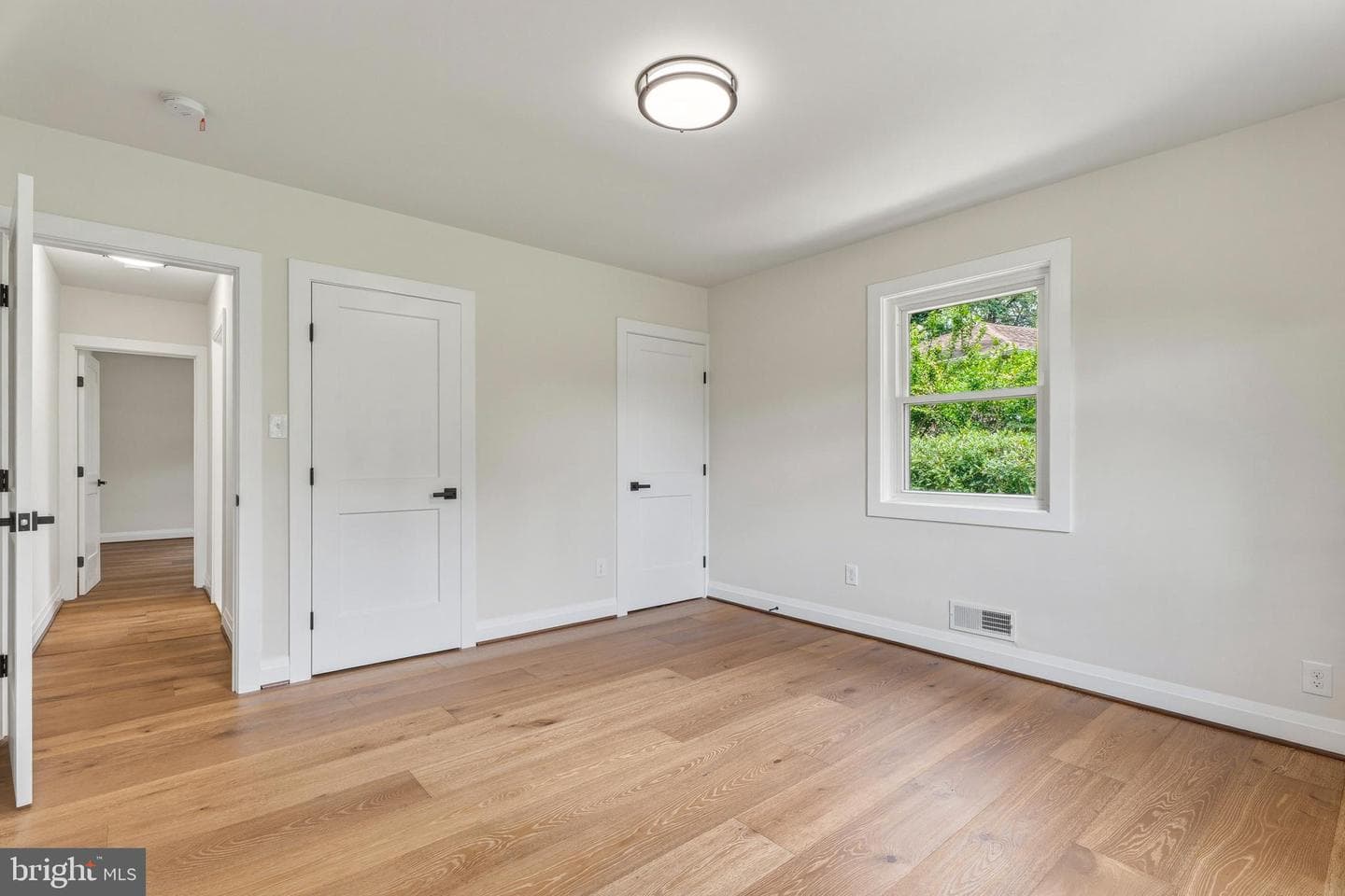 908 Stevenson photo 24