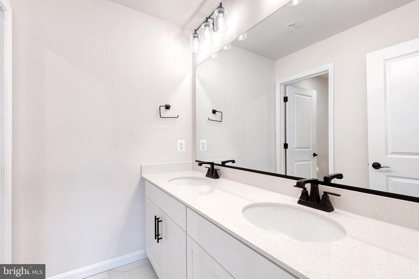 5701 Charlies Way photo 35