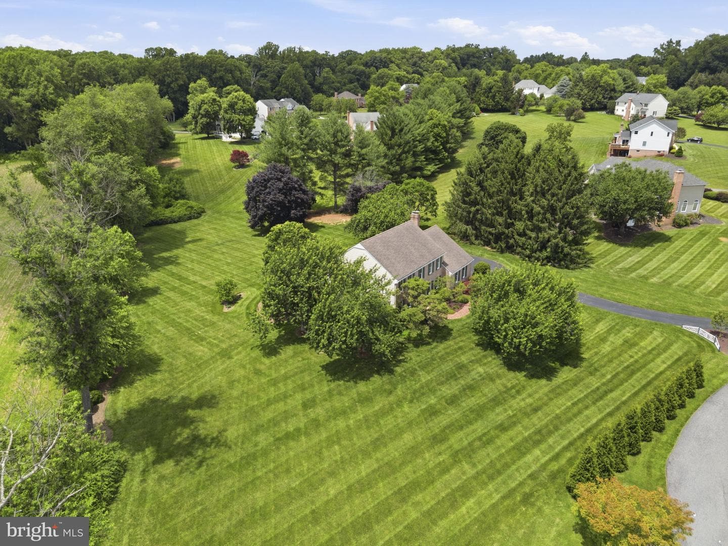24 Manor Knoll Court photo 6
