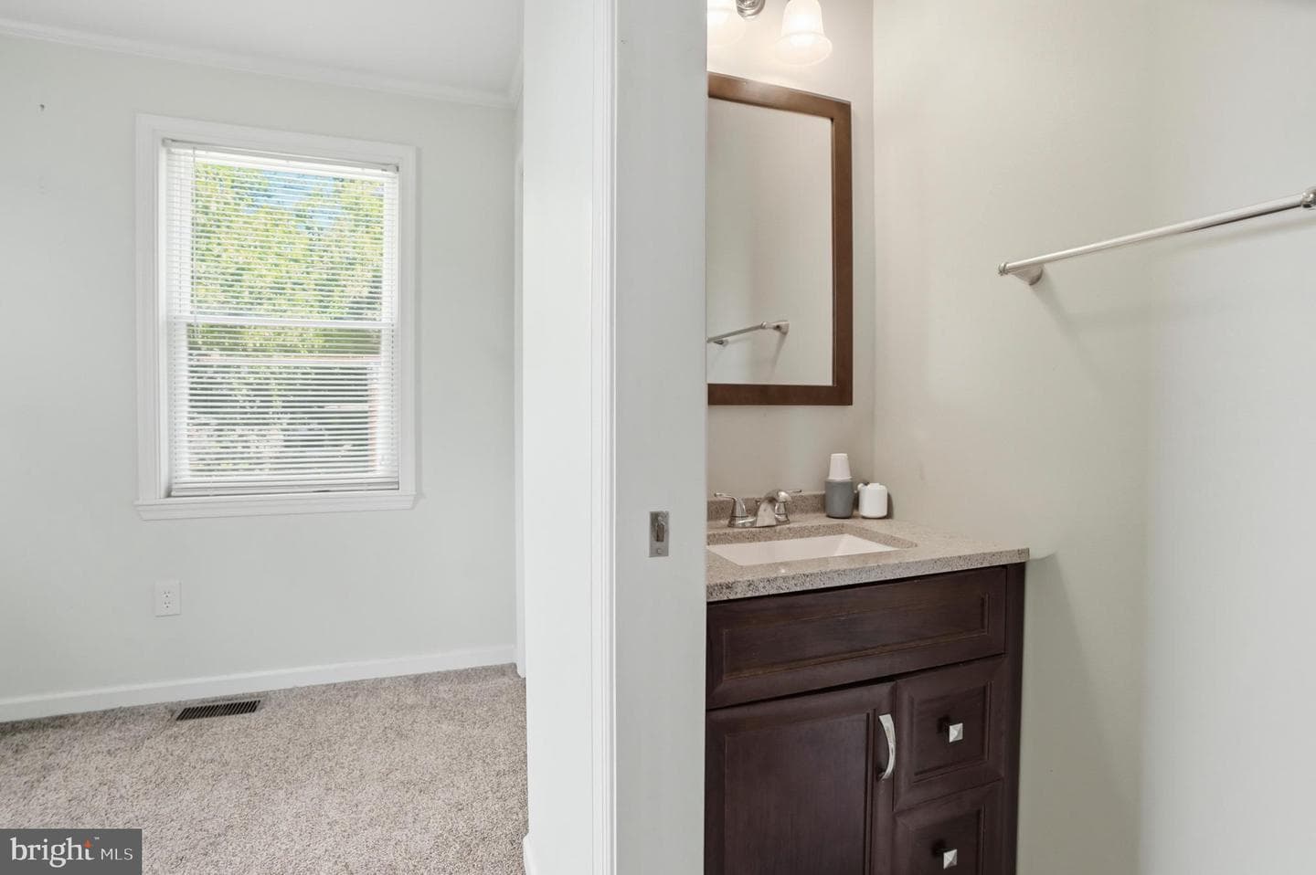 8240 Longpoint Road photo 18
