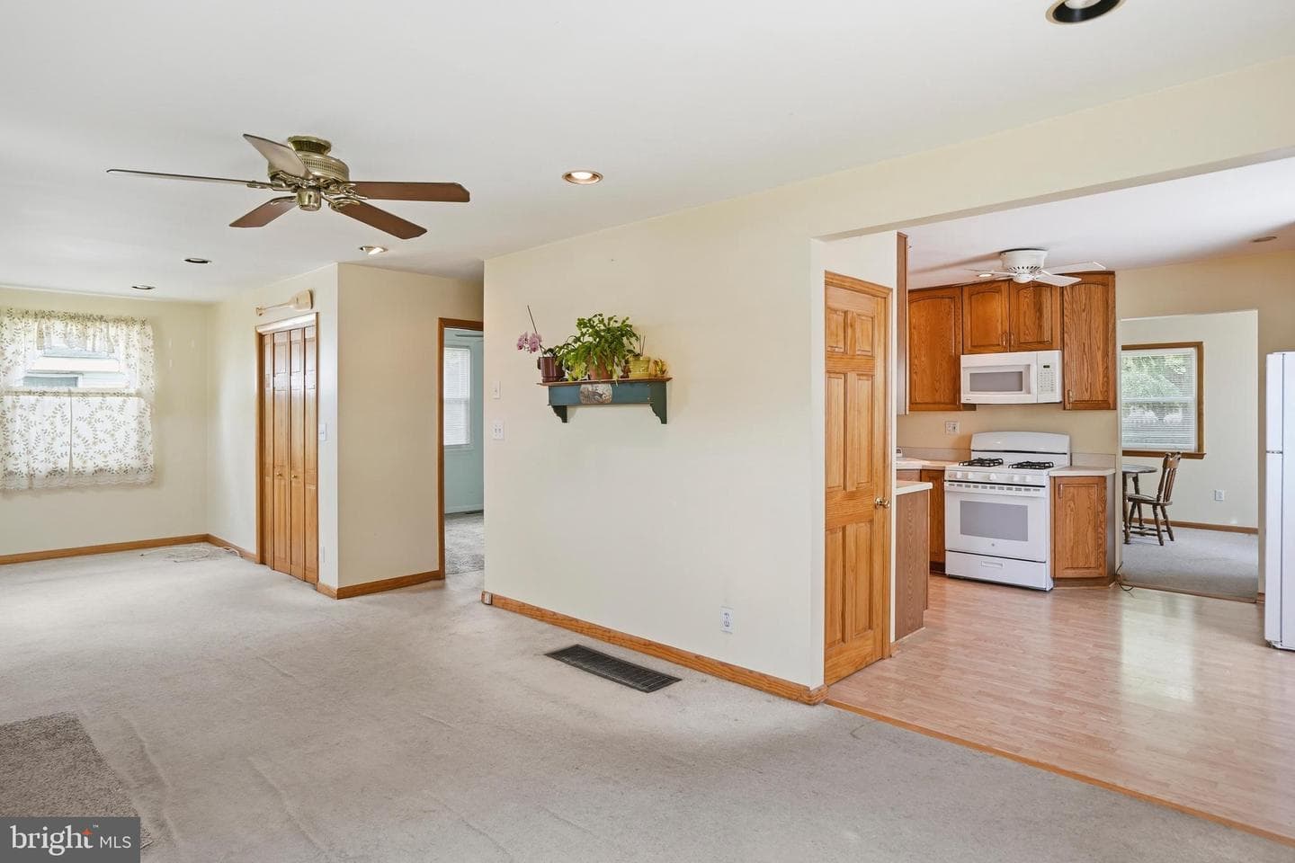 8240 Longpoint Road photo 7