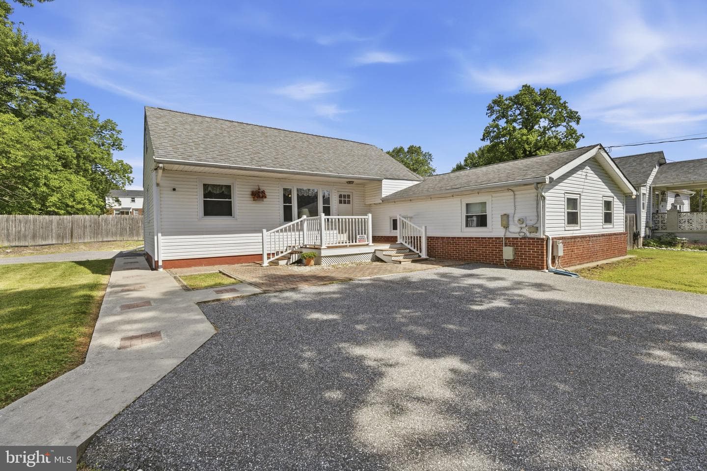 2411 Poplar Road