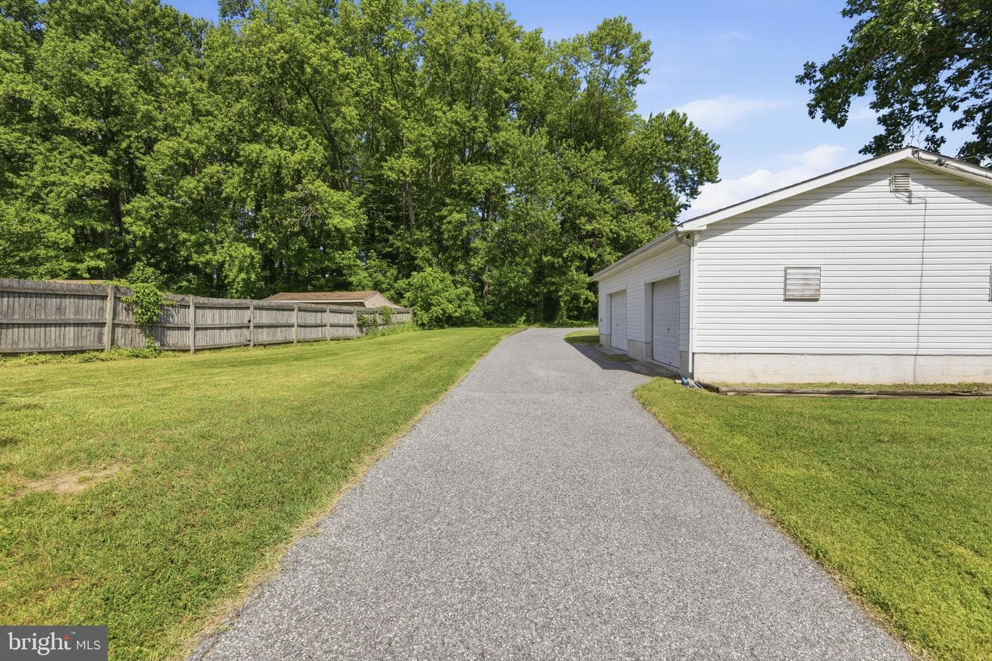 2411 Poplar Road photo 25