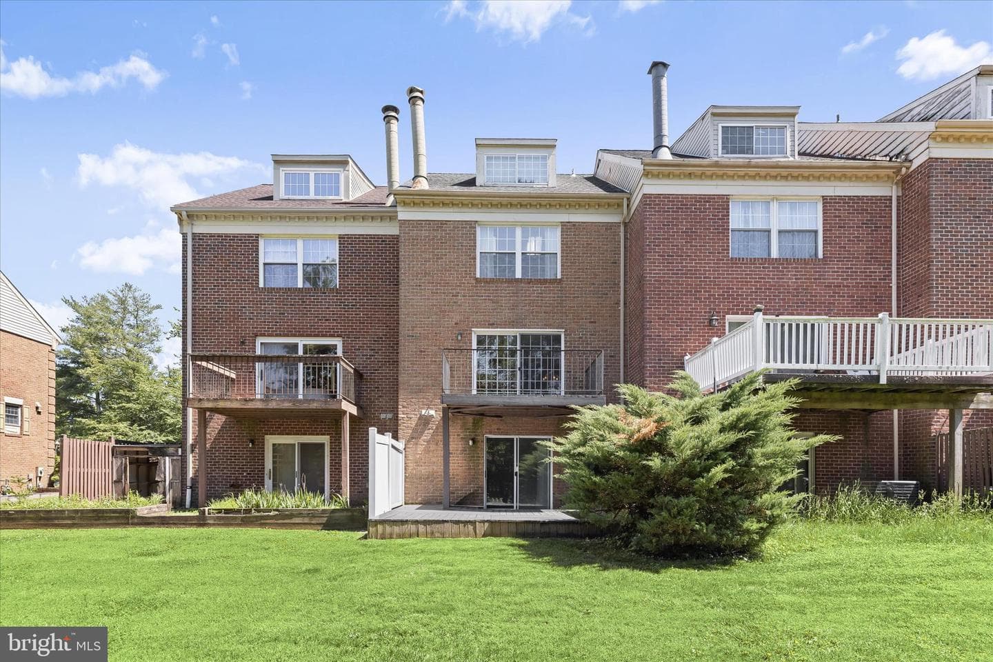 26 Valley Crossing Circle photo 39