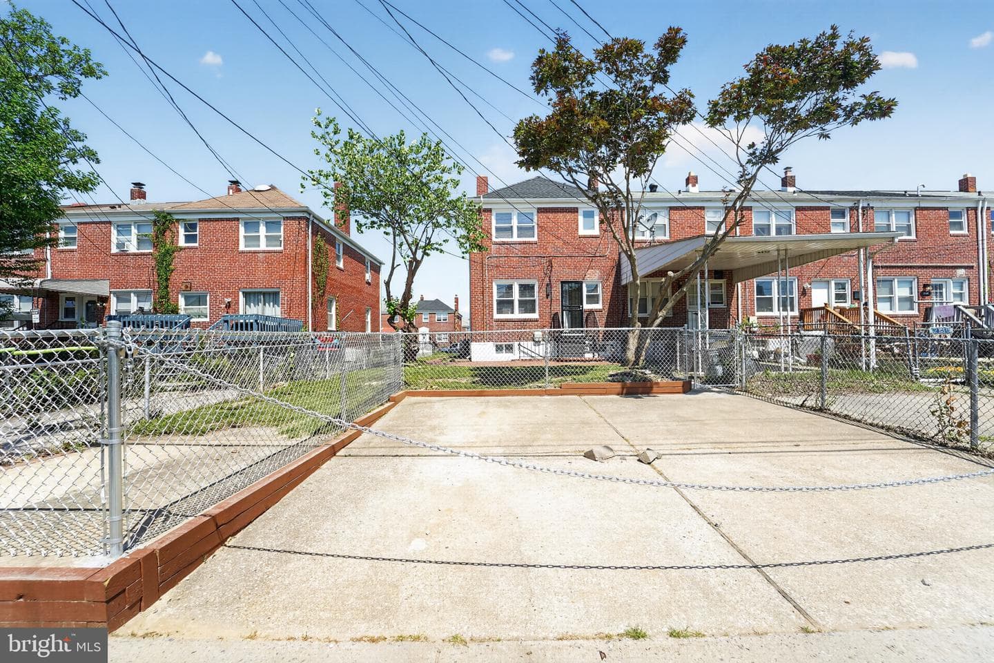 2128 Redthorn photo 29