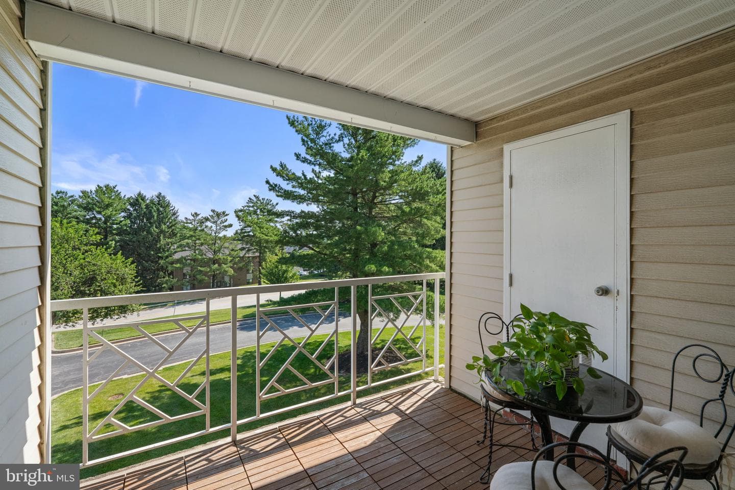 1 Elphin Court #301 photo 28