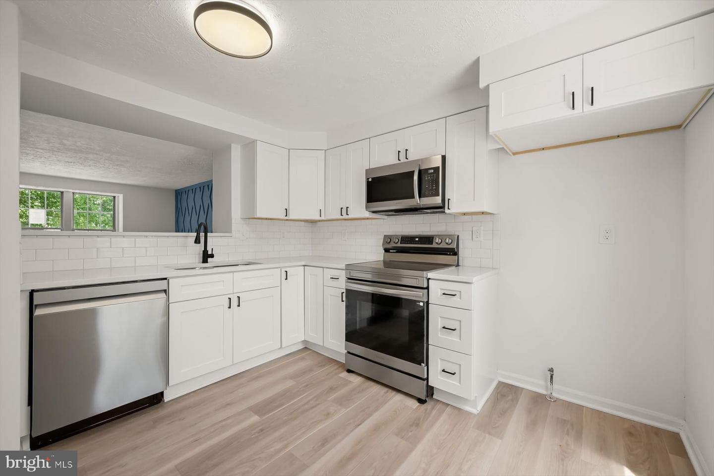 7833 Paddock Way photo 11