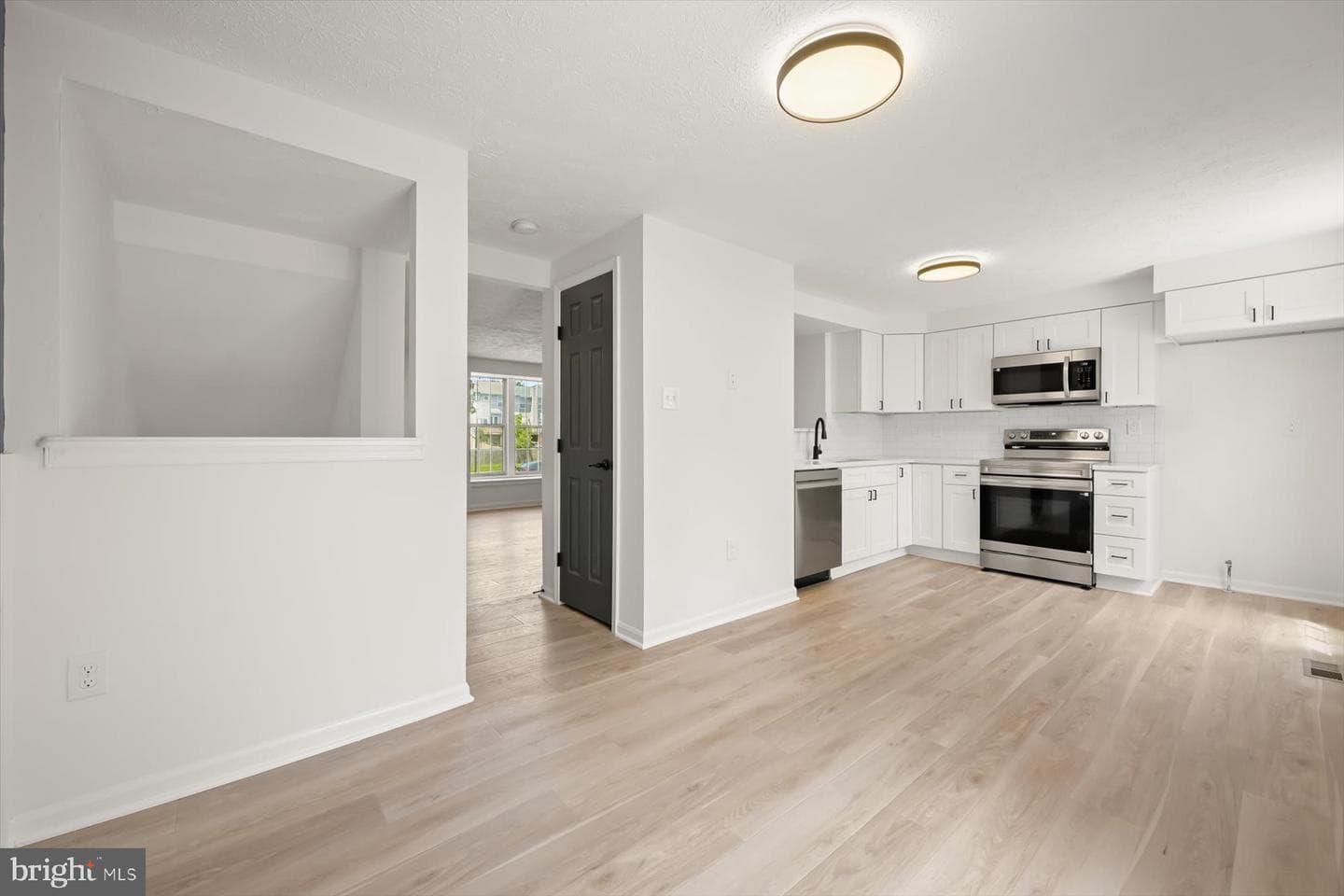 7833 Paddock Way photo 13