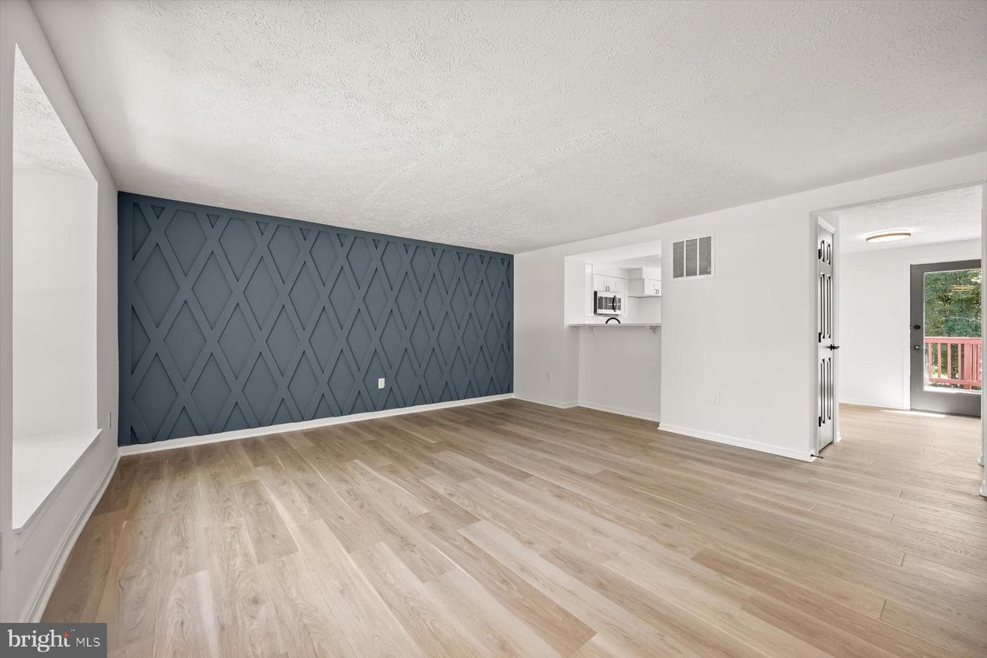 7833 Paddock Way photo 5
