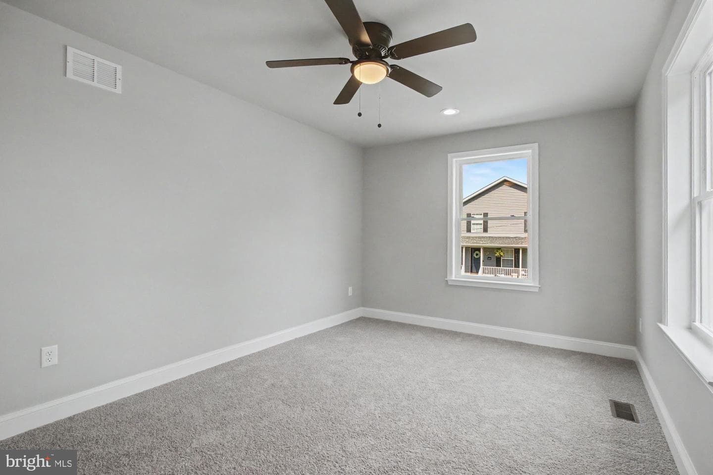 7501 Riddle Avenue photo 33