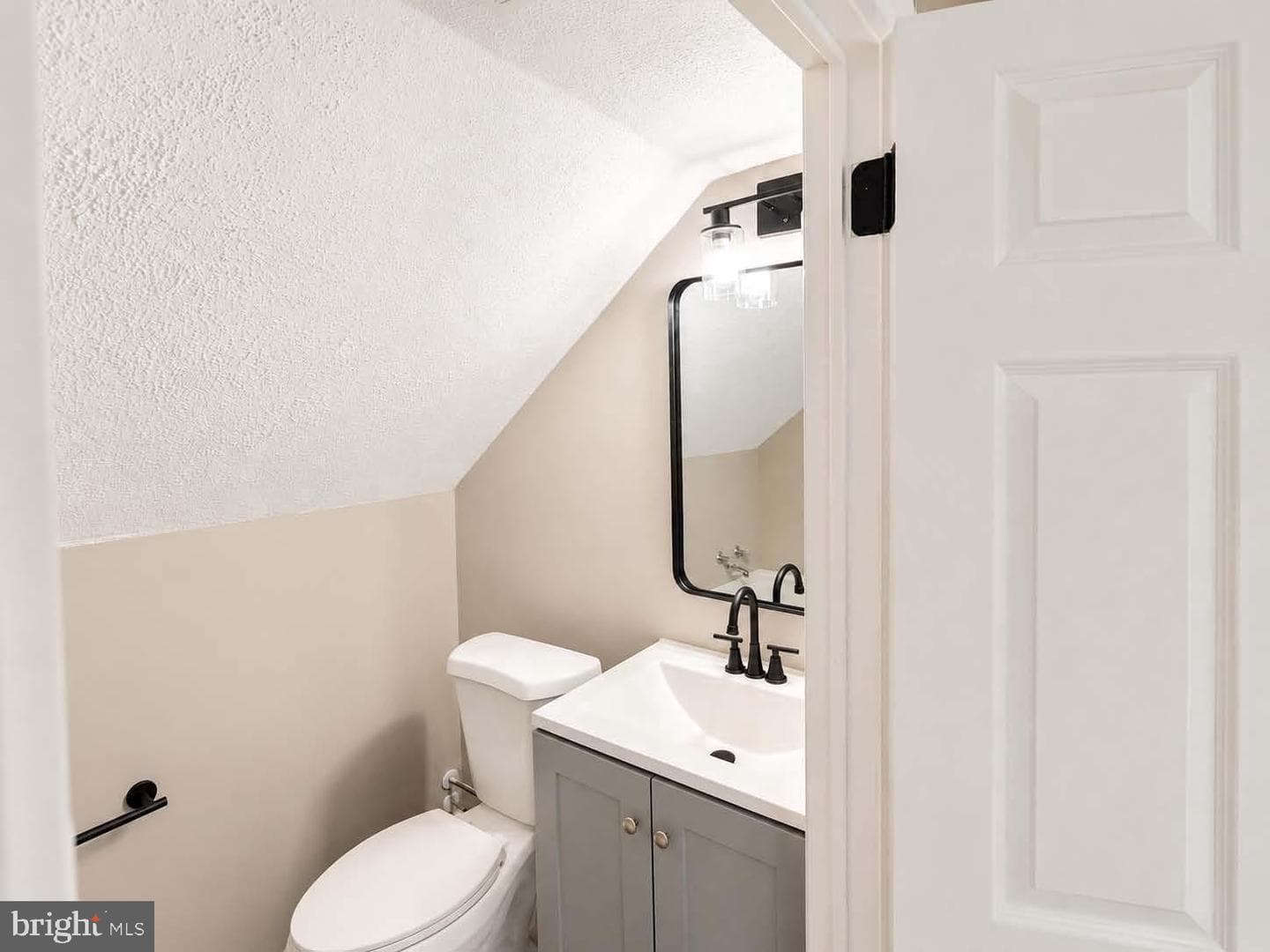7508 Kenlea Avenue photo 22
