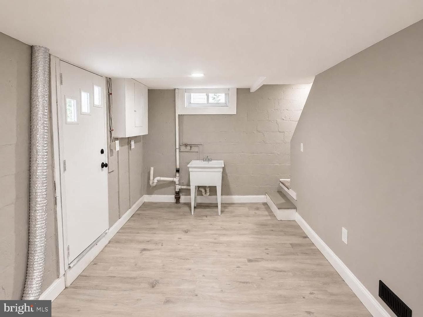 7508 Kenlea Avenue photo 34