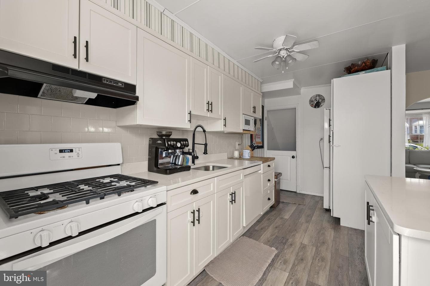 1633 Thetford Road photo 11