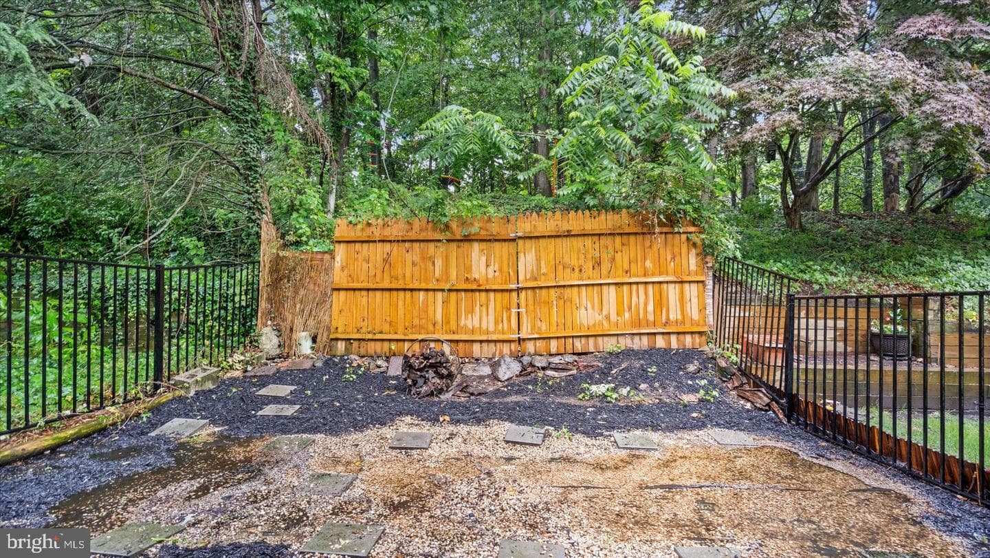 9250 Bellbeck Road photo 42