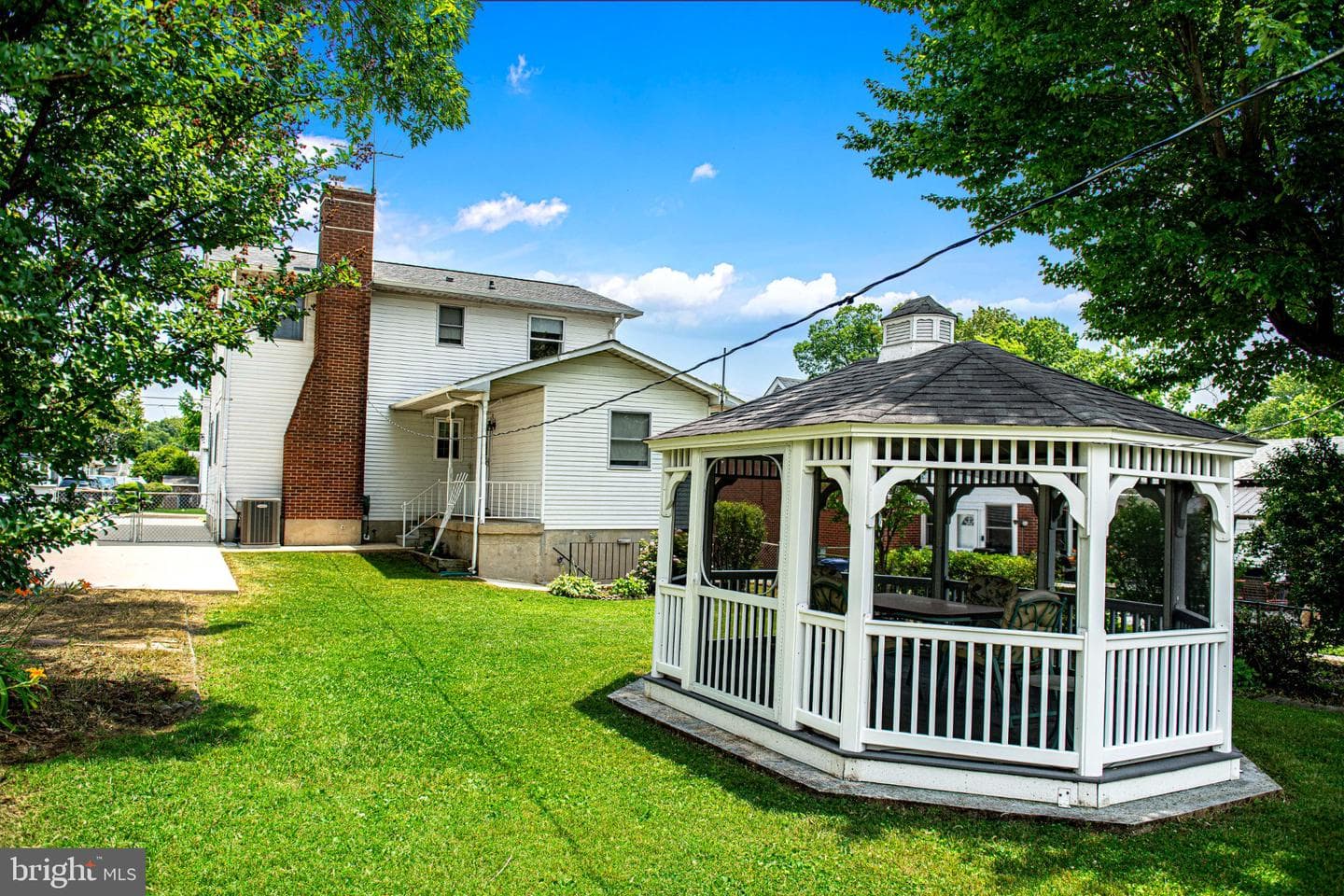 614 George Avenue photo 11