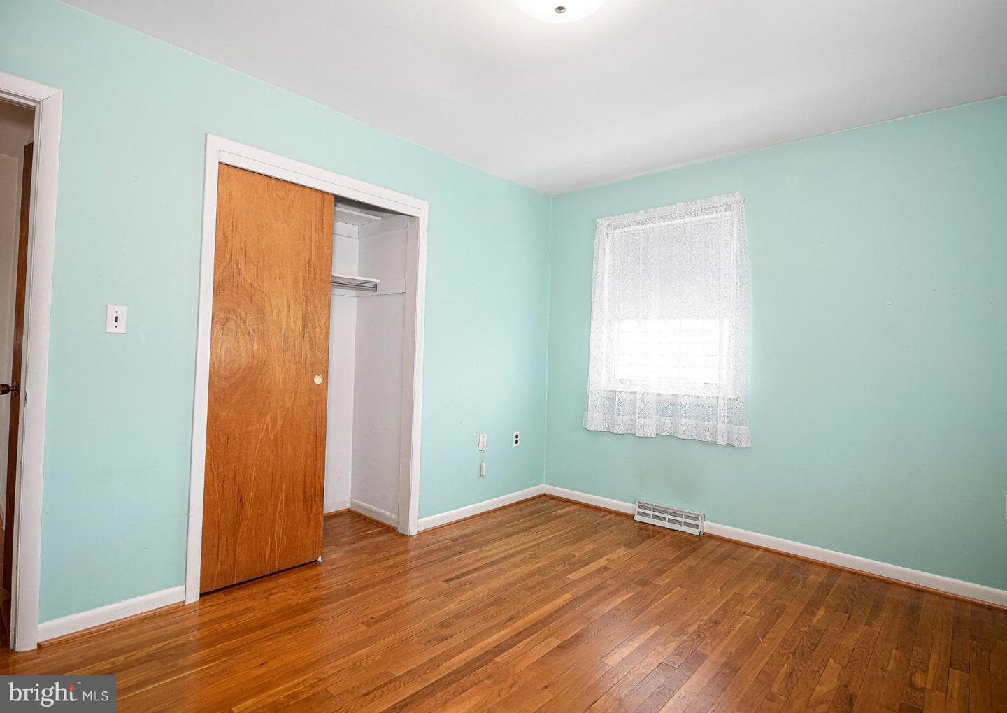 614 George Avenue photo 31
