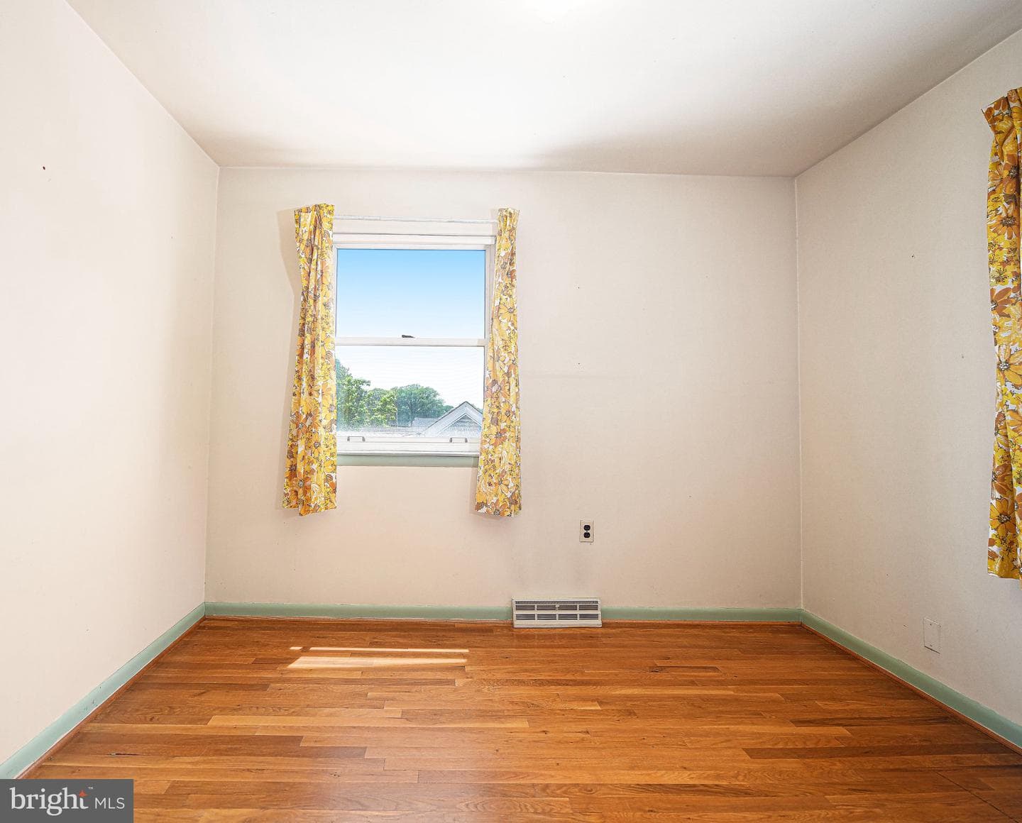 614 George Avenue photo 34