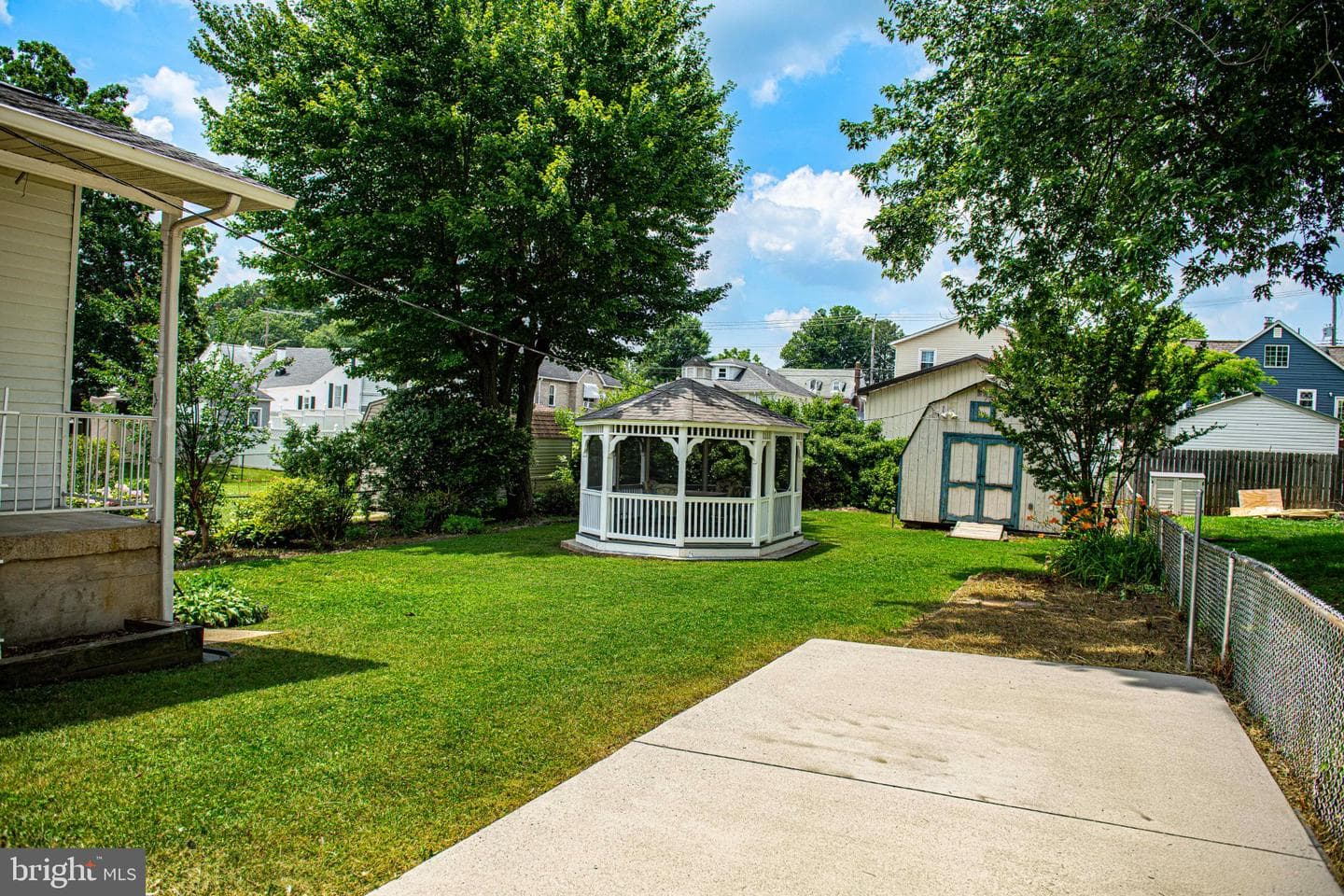 614 George Avenue photo 7