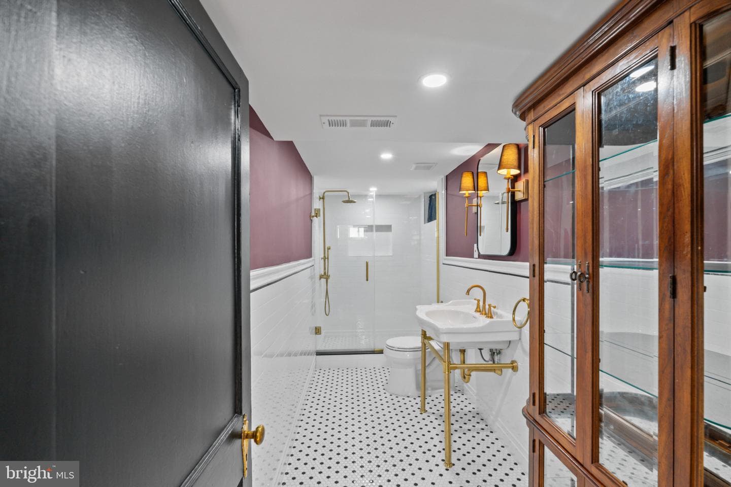 327 Stratford Road photo 25