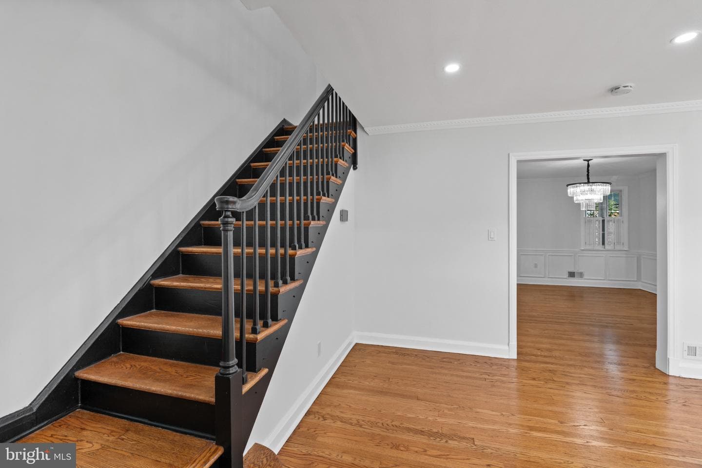 327 Stratford Road photo 3