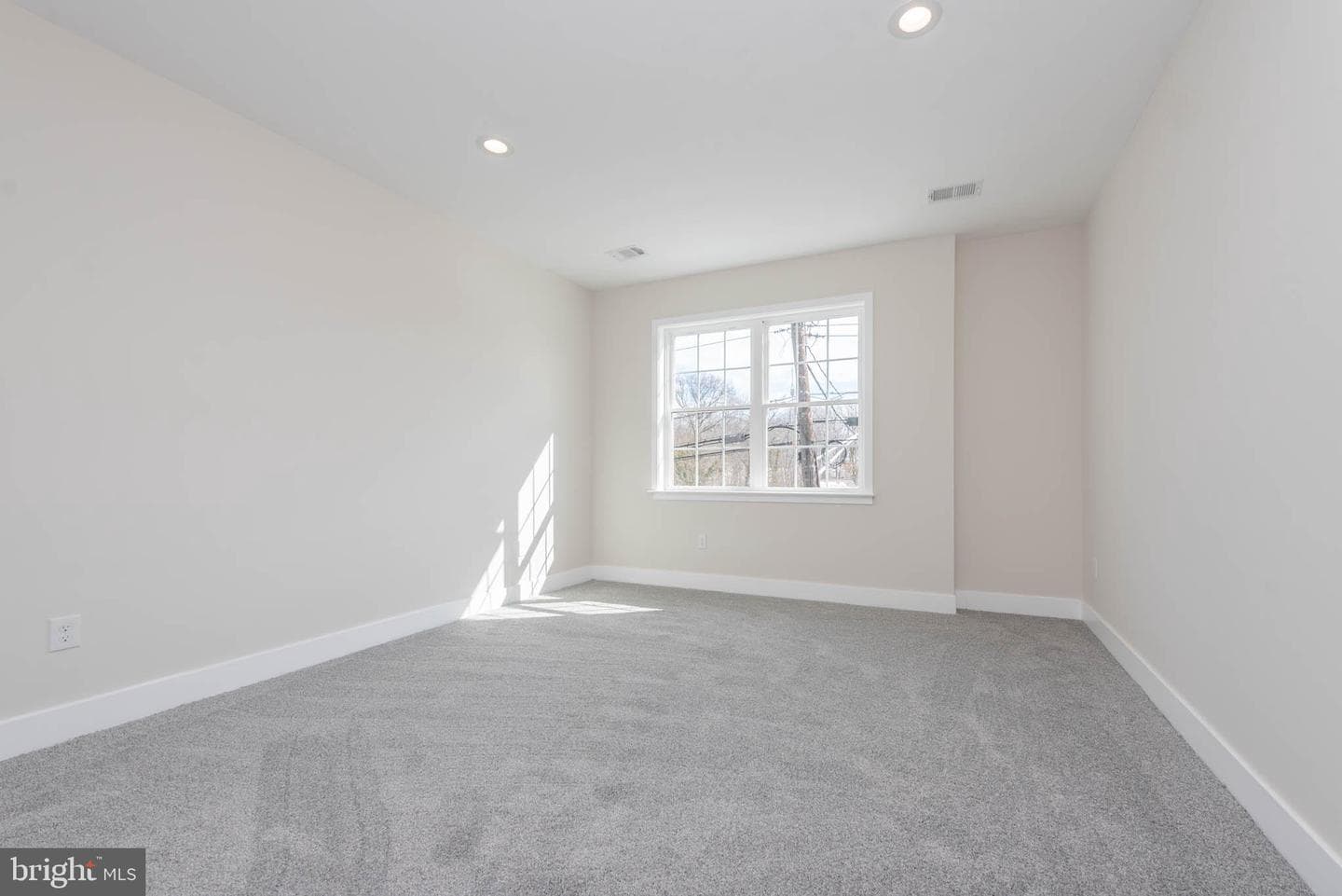 9626 Harford Road photo 21