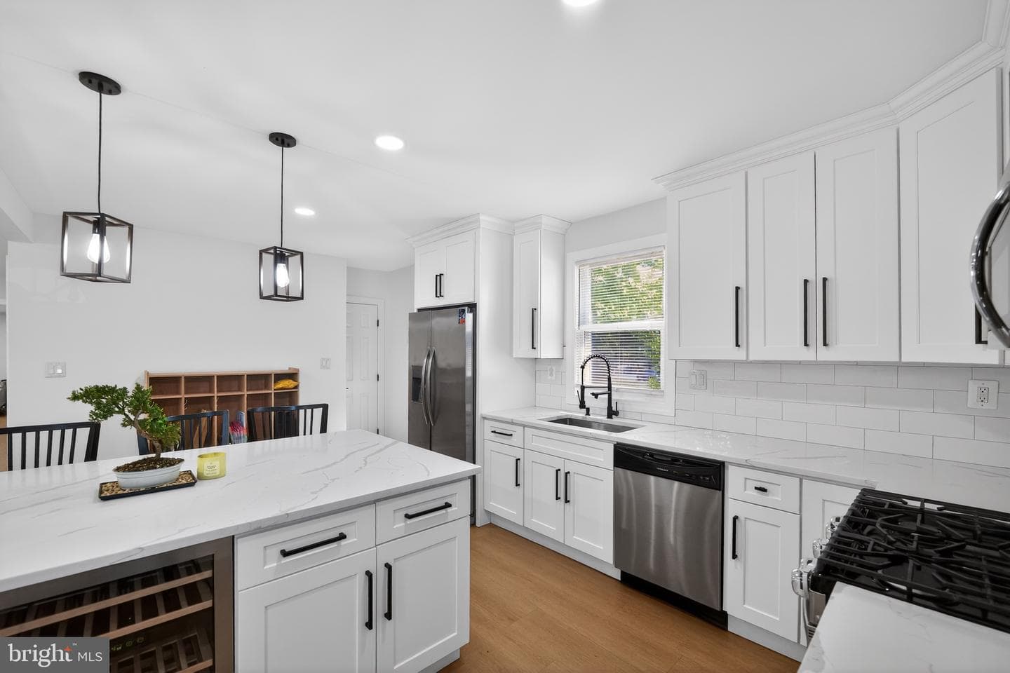 3129 Lugine Ave photo 12
