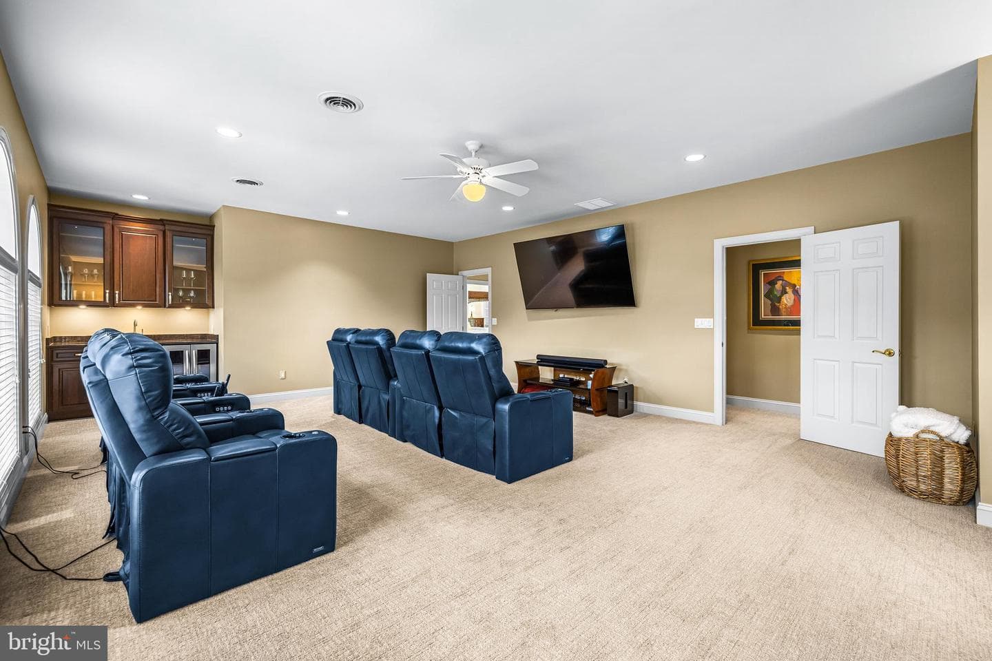 11 Springhill Farm Court photo 42