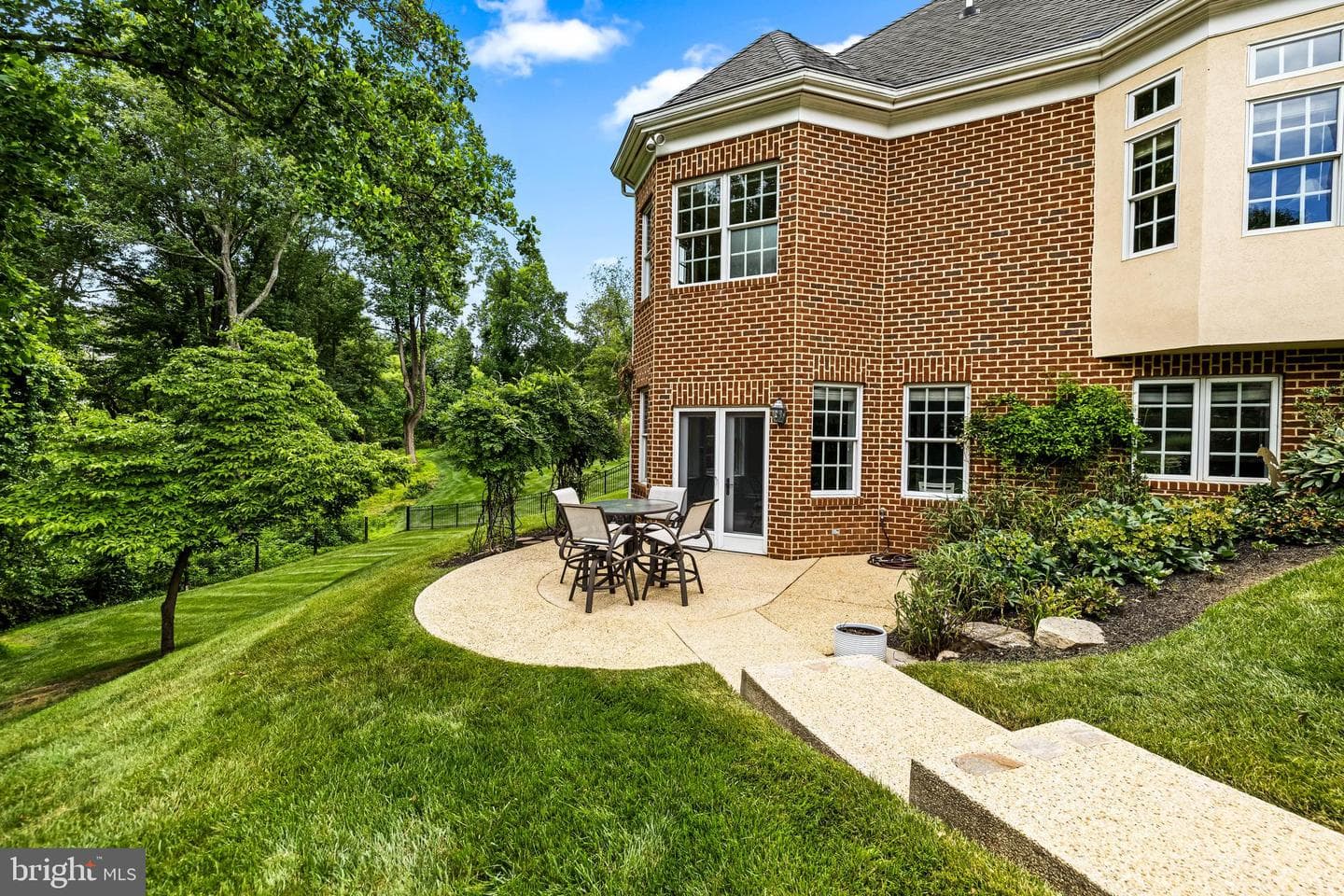 11 Springhill Farm Court photo 68