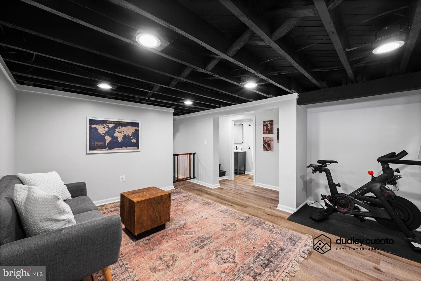 47 Willow Avenue photo 22