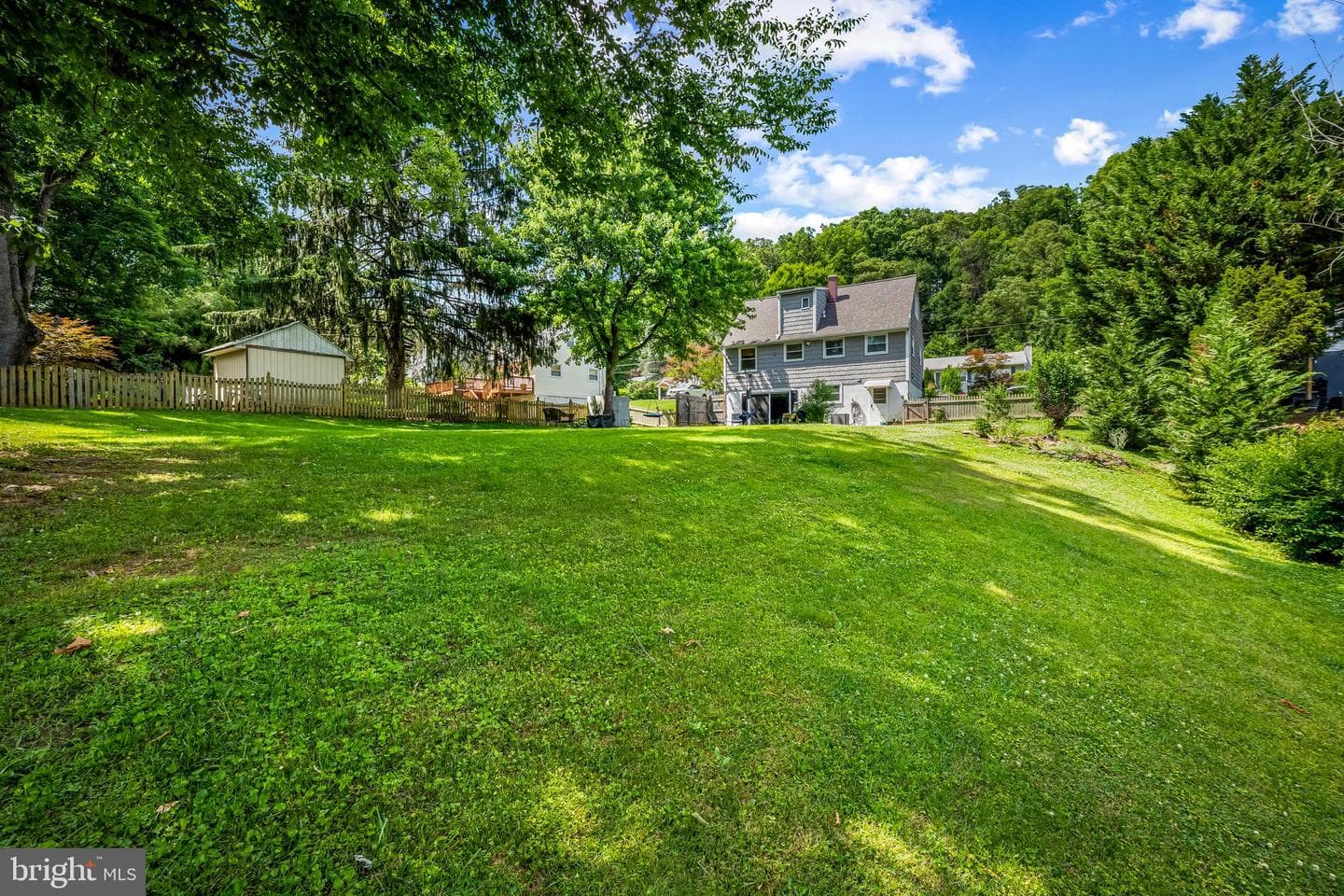 229 Dawson Drive photo 4