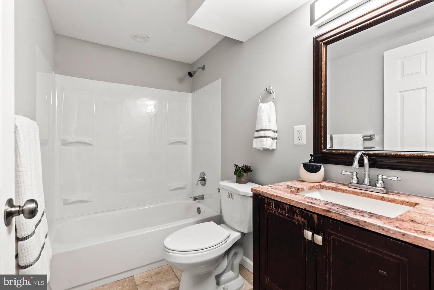 8916 Trimble Way photo 23