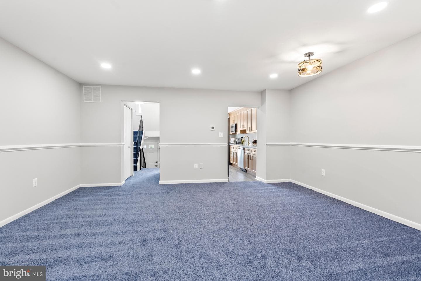 8916 Trimble Way photo 8