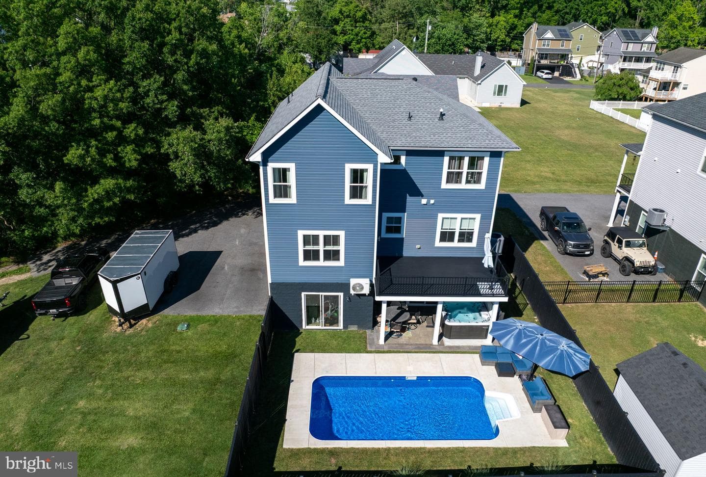 8728 Millers Island Road, Edgemere