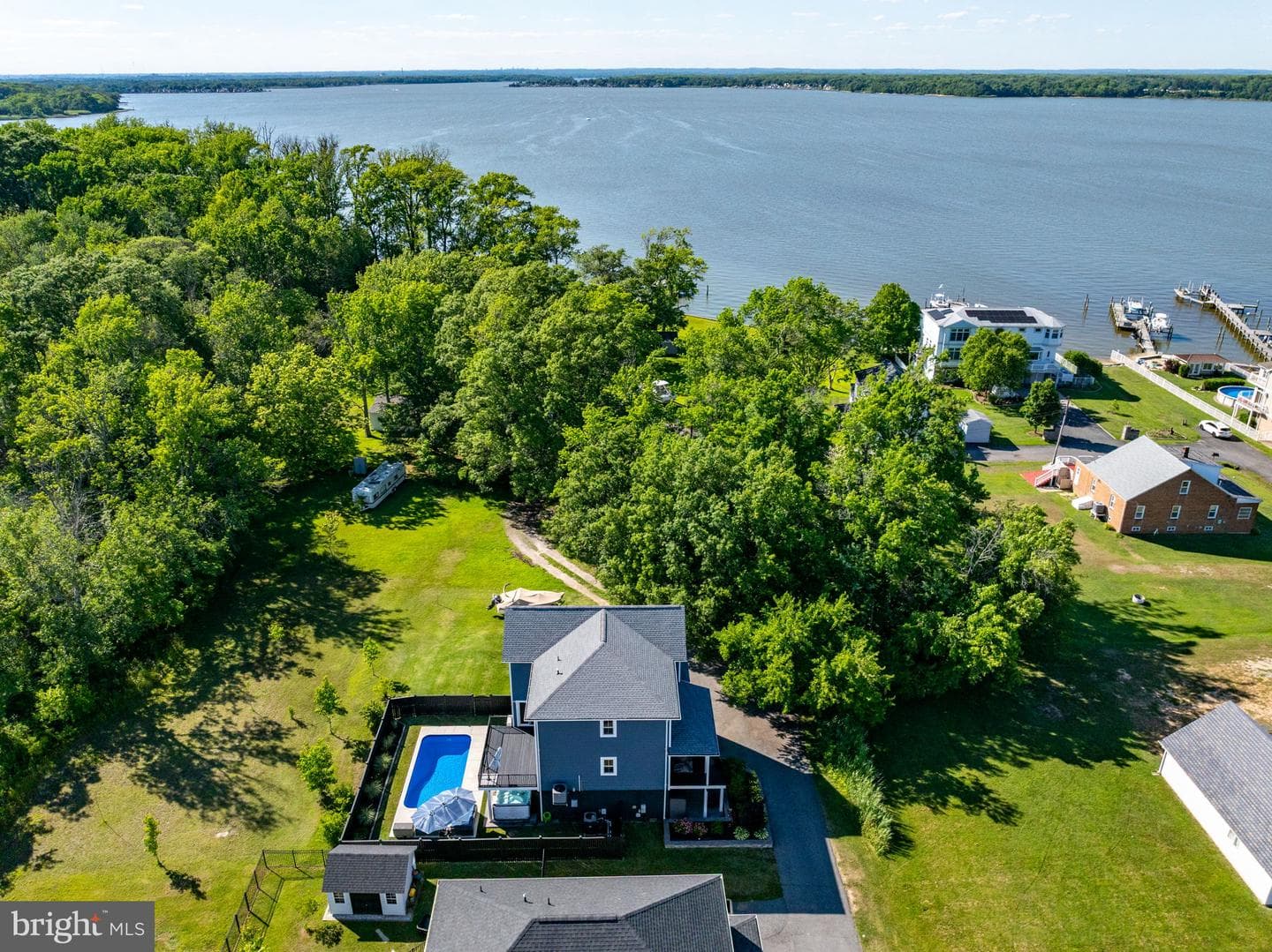 8728 Millers Island Road photo 4