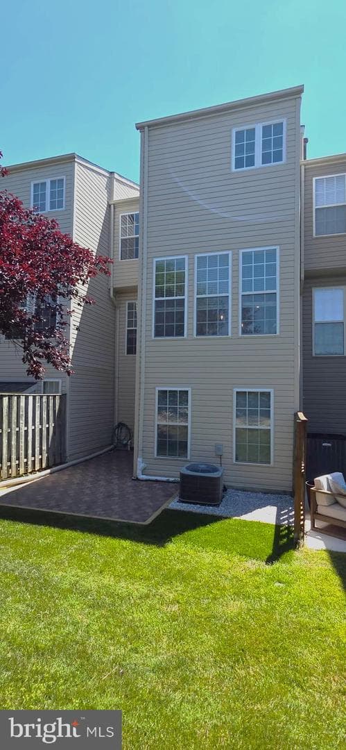 9776 Harvester Cir photo 4