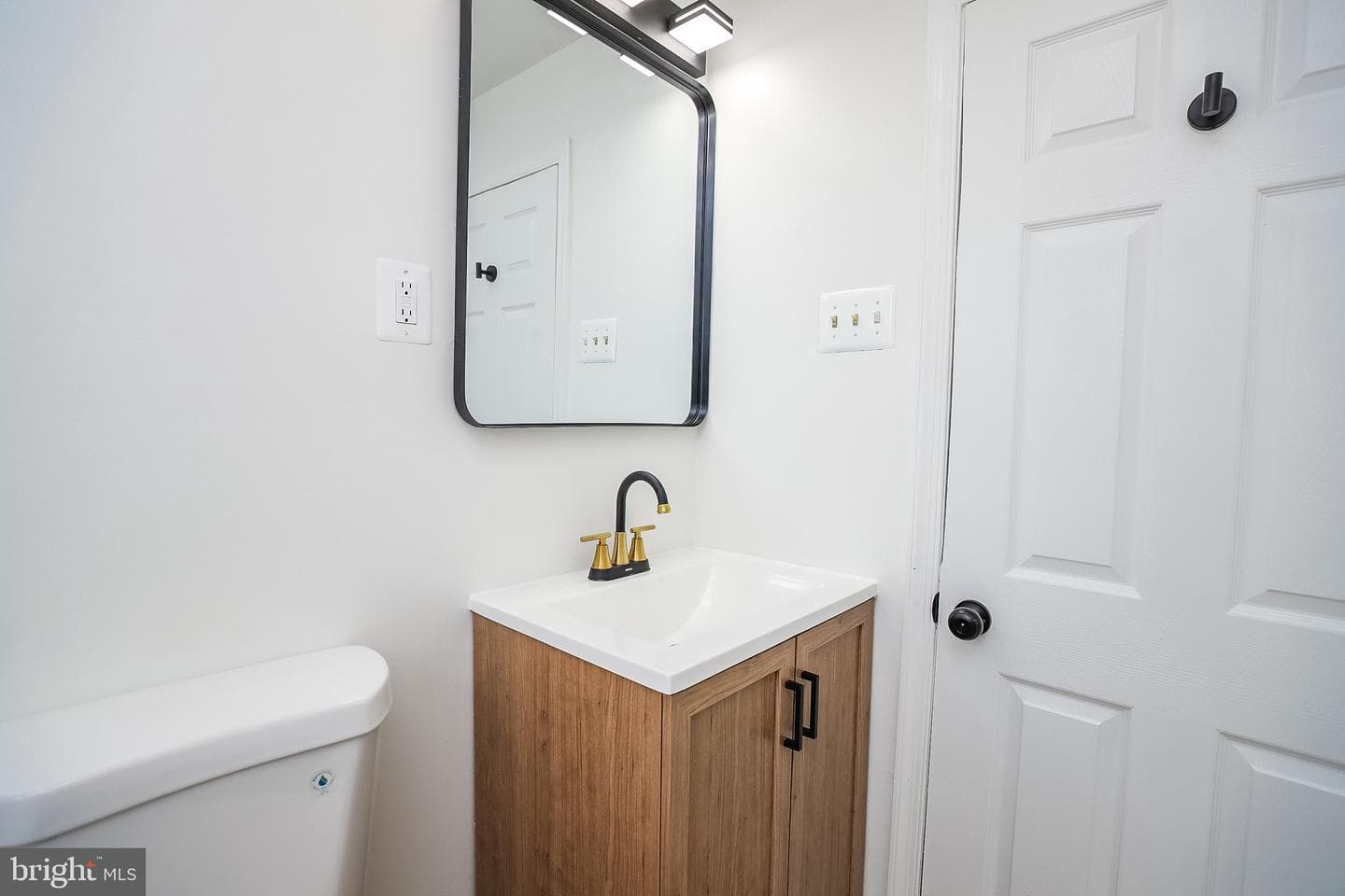 2224 Graythorn Road photo 16