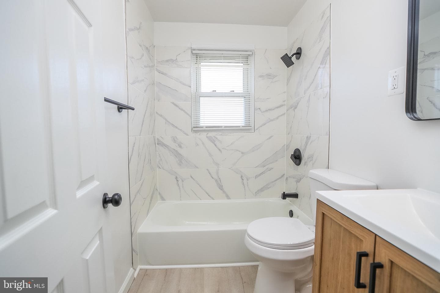 2224 Graythorn Road photo 20