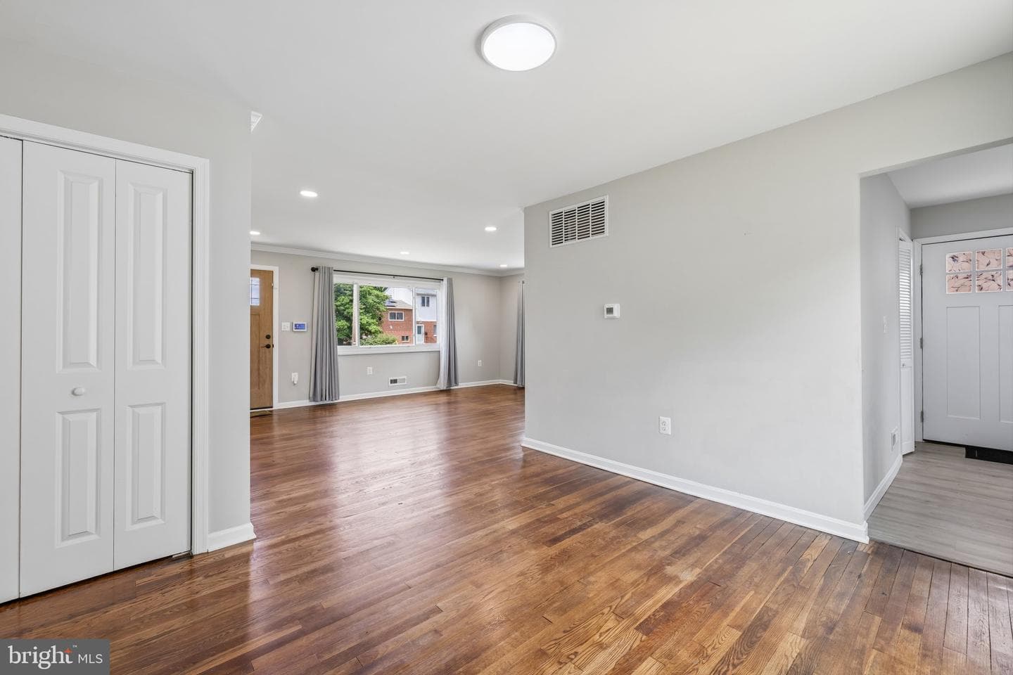 933 Prestwood Road photo 11