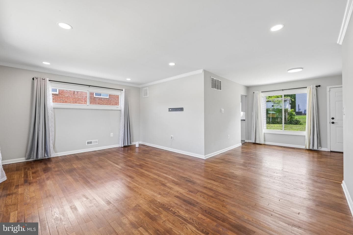 933 Prestwood Road photo 8