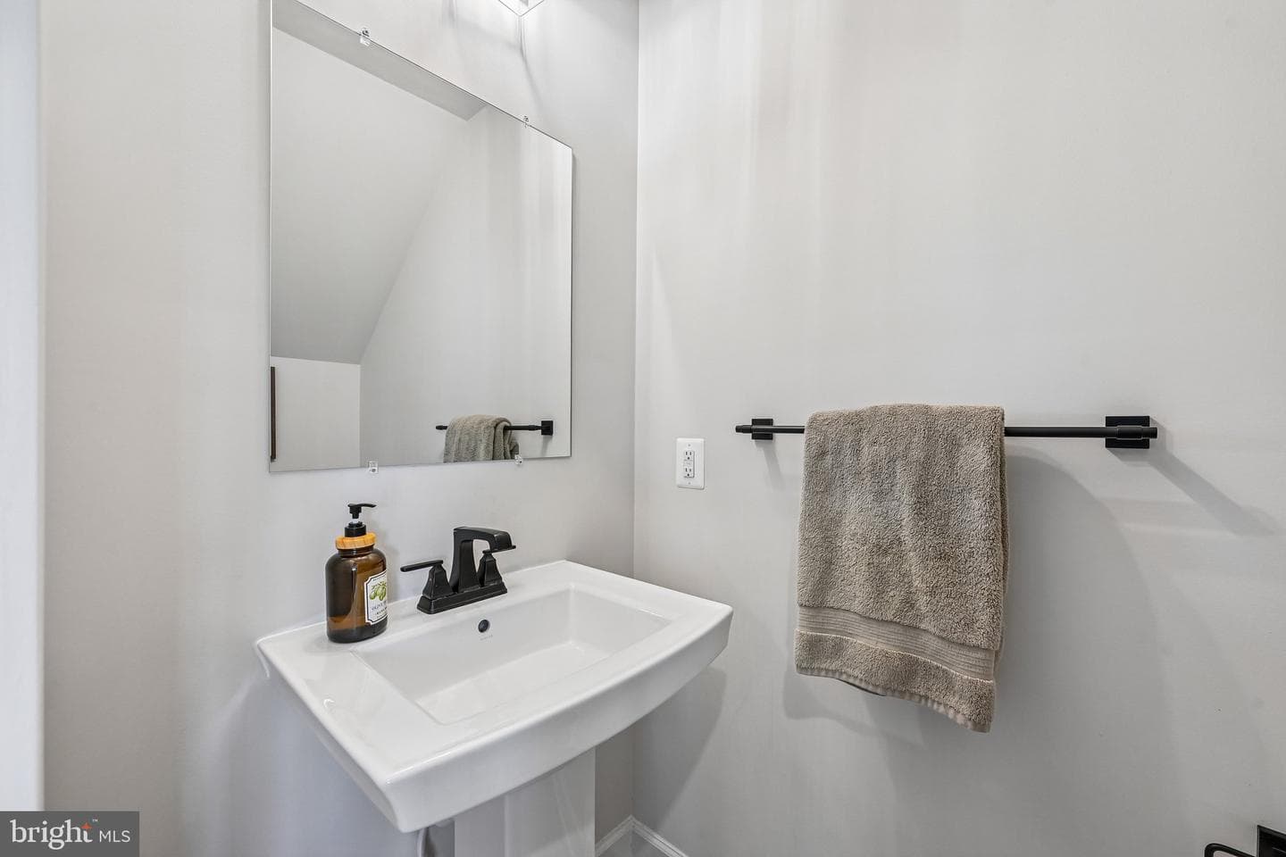 13719 Hunt Valley Court photo 16