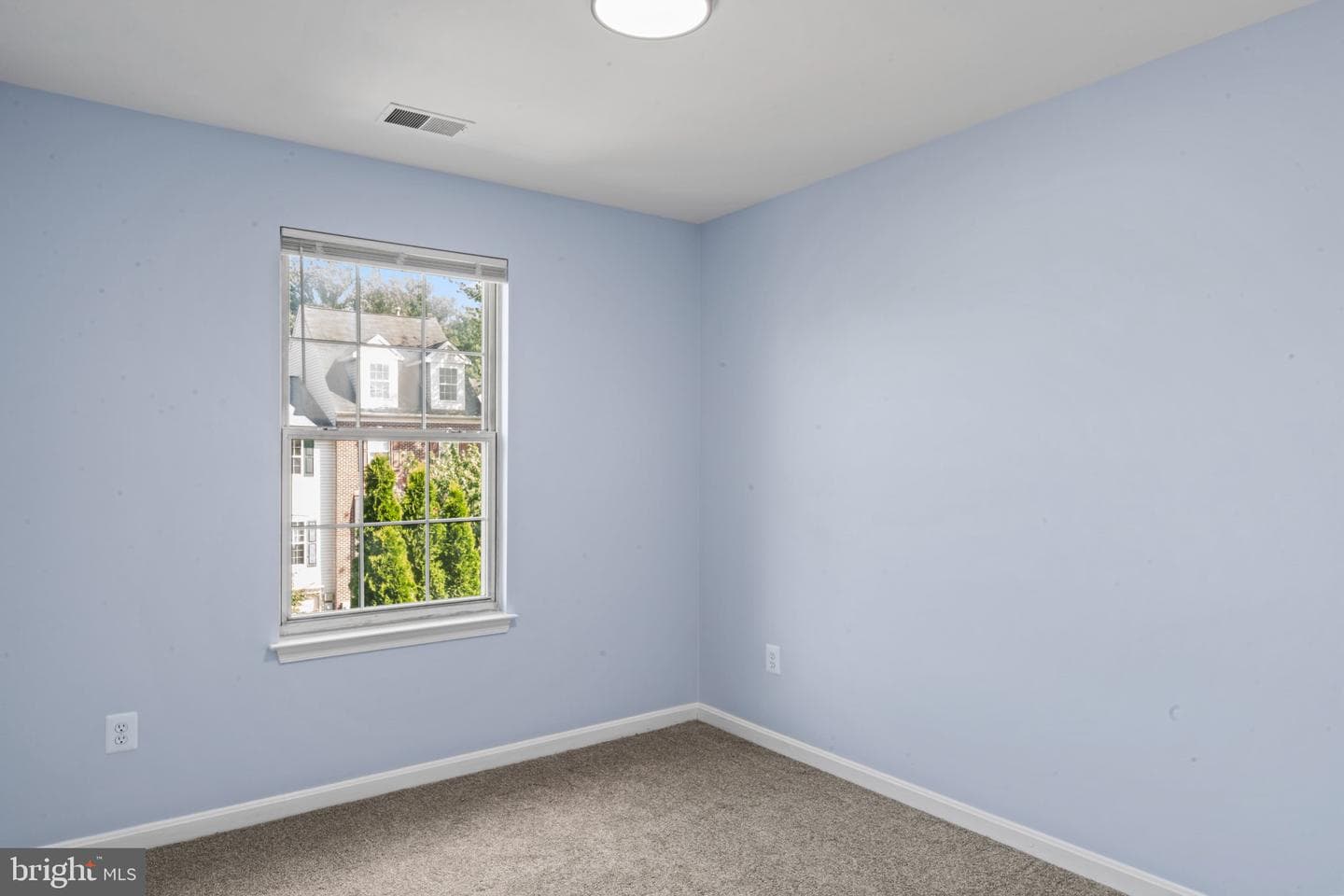 122 Persimmon Cir photo 4