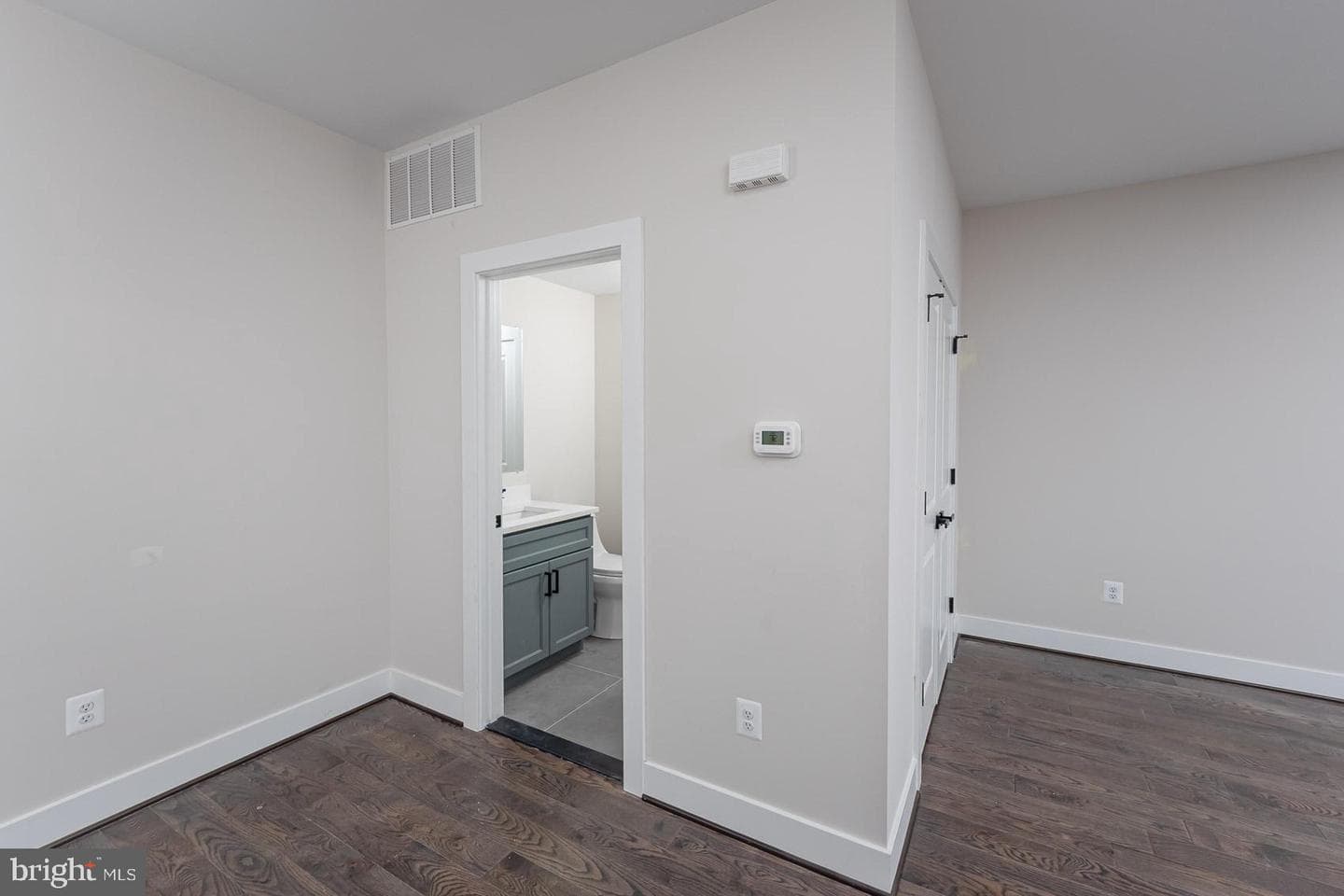 4816 Oakland Park Road photo 11