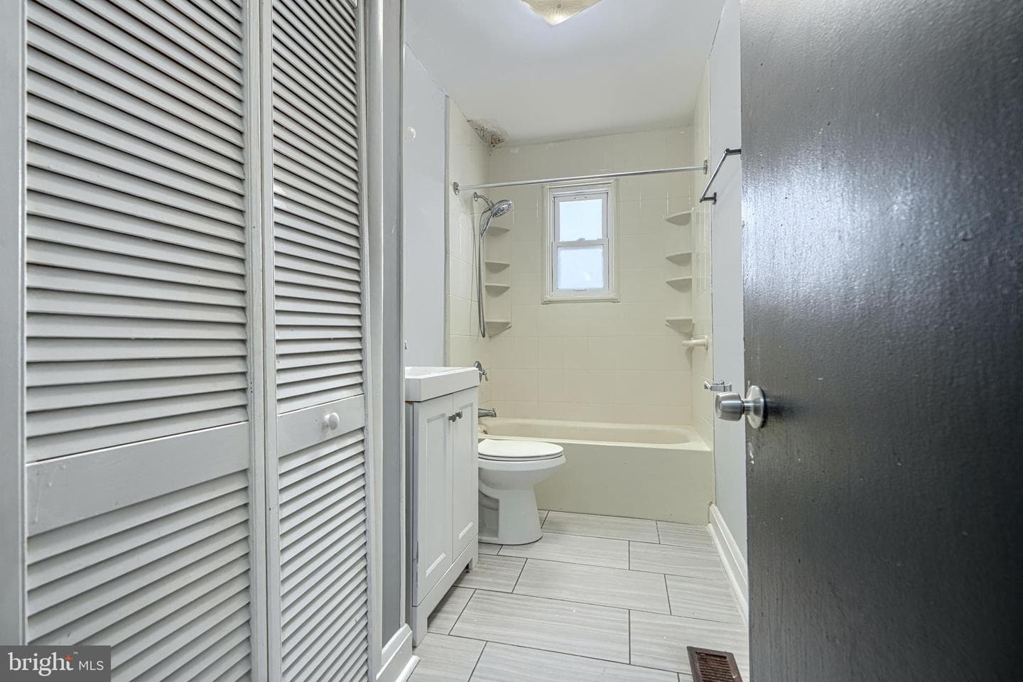 7428 Poplar Avenue photo 24
