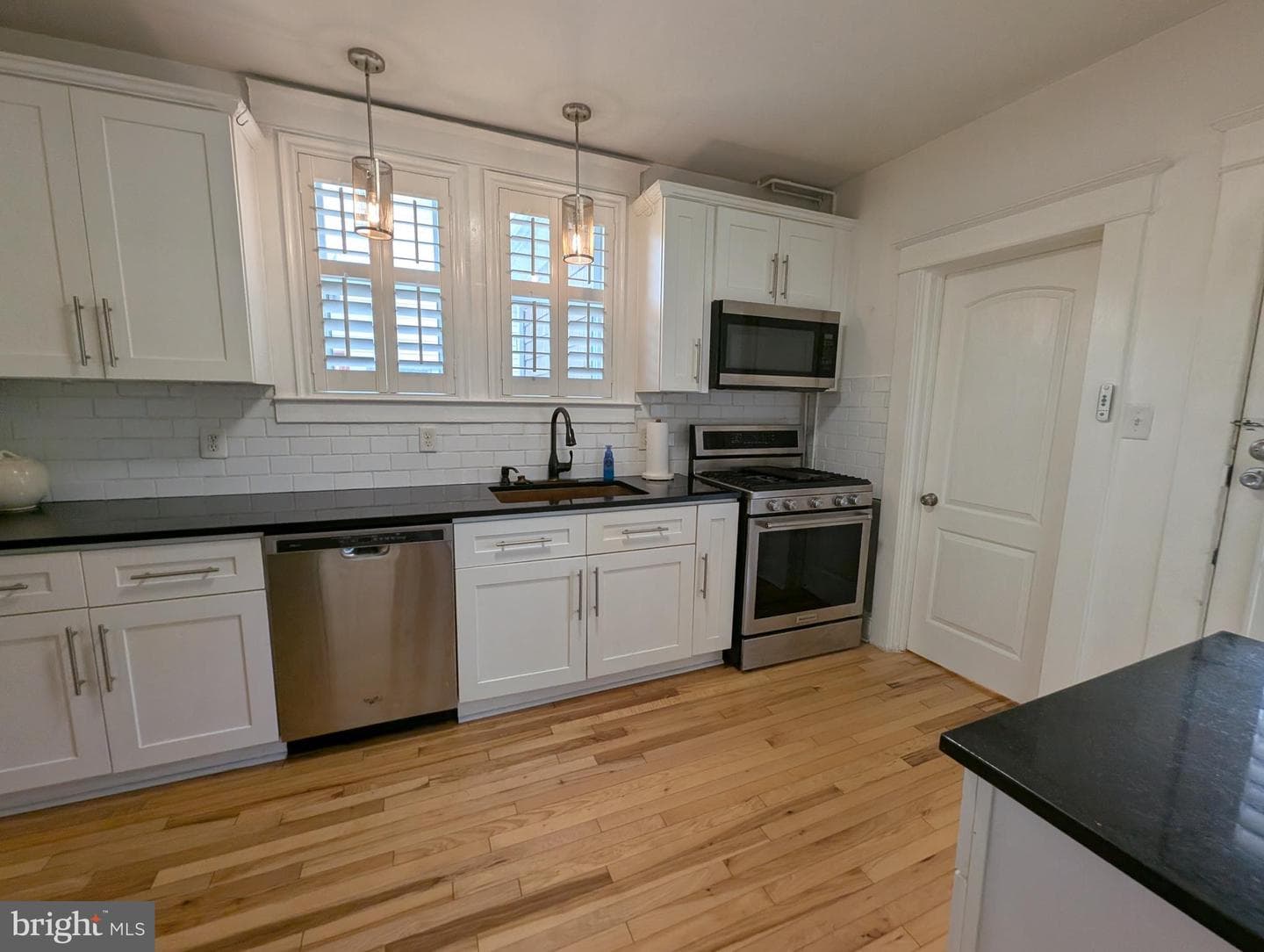 4500 Ridge Avenue photo 20