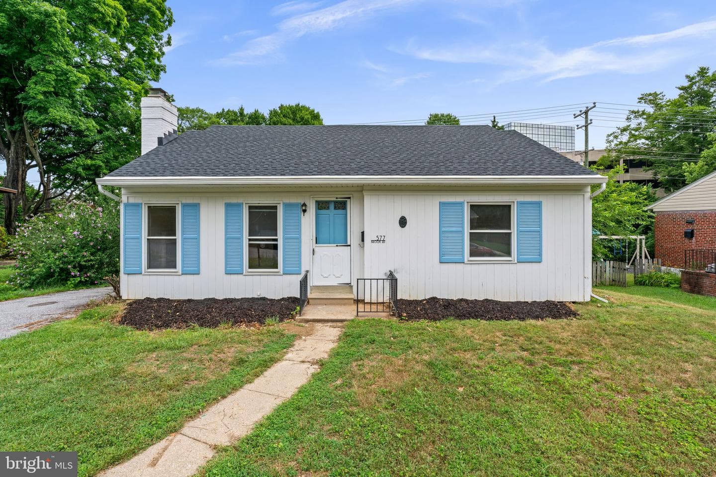 577 Brook Road photo 4
