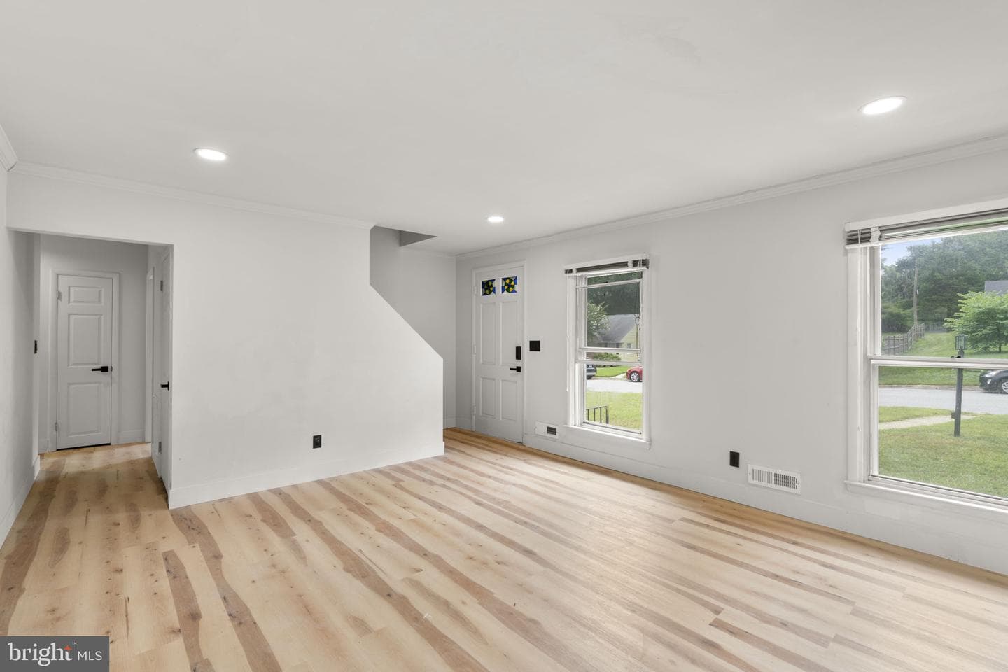577 Brook Road photo 8